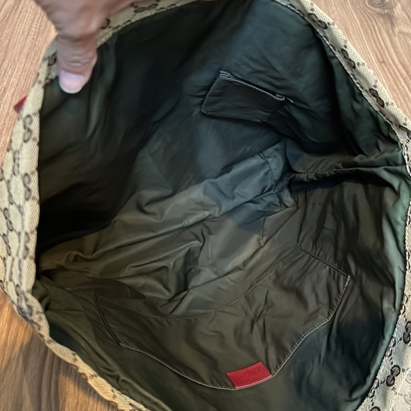 A37- π― % authentic Gucci totes bag - Picture 11 of 16